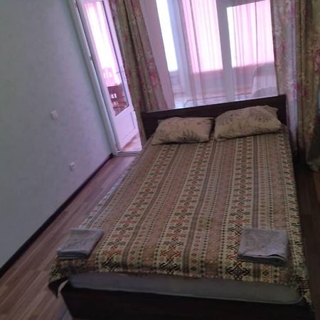 Hotel Gostinyi Dvor Бостери Экстерьер фото