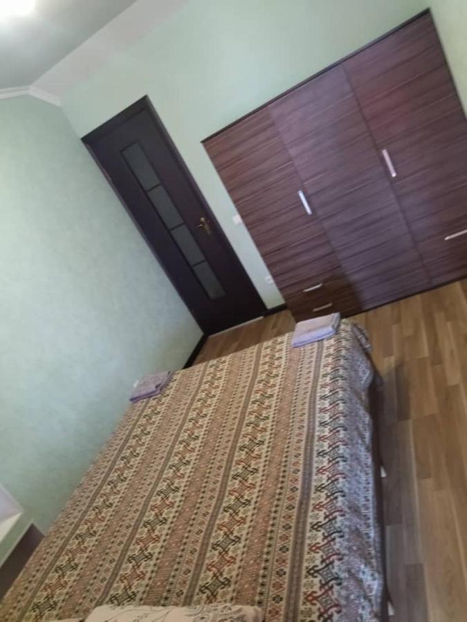 Hotel Gostinyi Dvor Бостери Экстерьер фото